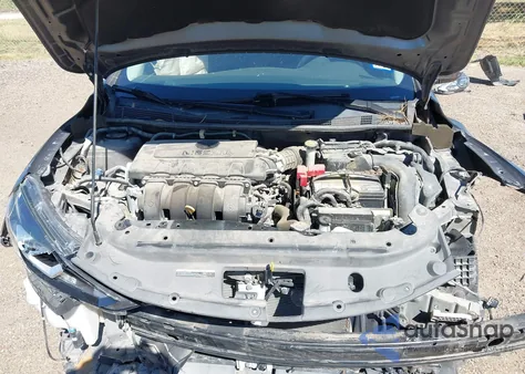 2018 Nissan Sentra Sr z USA, uszkodzony, nr VIN 3N1AB7AP5JY322825